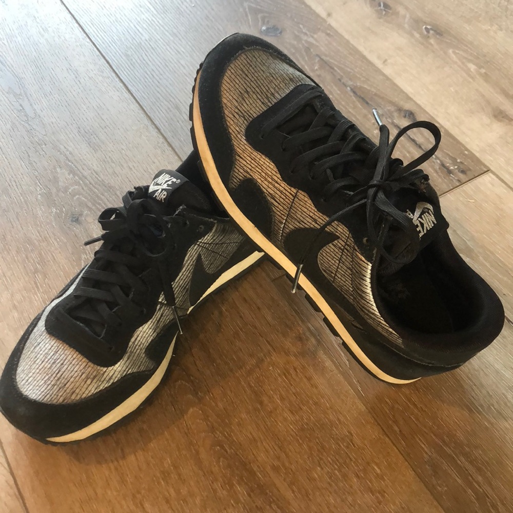 Women’s Nike Casual Shoes